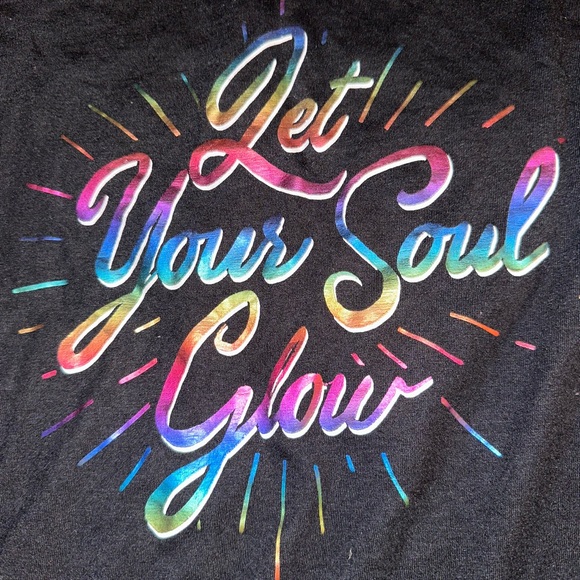 Gently used Torrid size 1 tank top. Comes from smoke, pet, and bug free home. - Picture 4 of 5